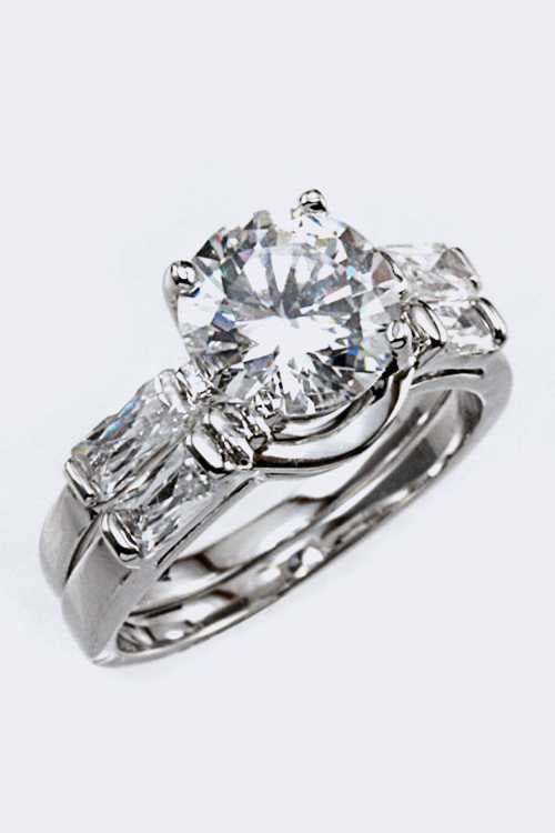 Misty Blue Hazel - Round Engagement Ring Set