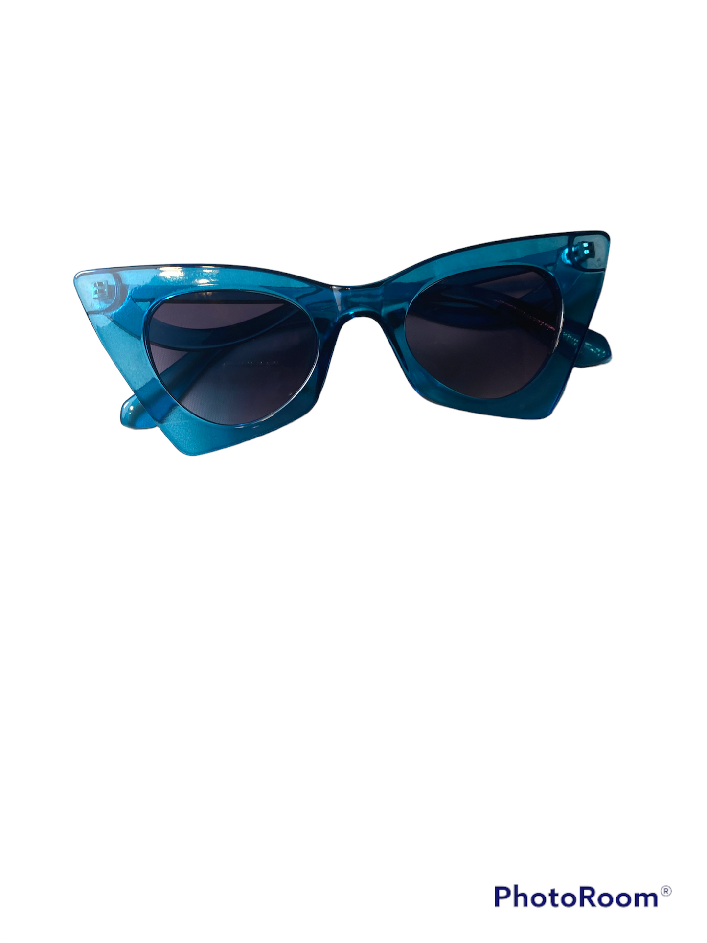 Misty Blue Iconic Cat Eye Retro Sunglasses